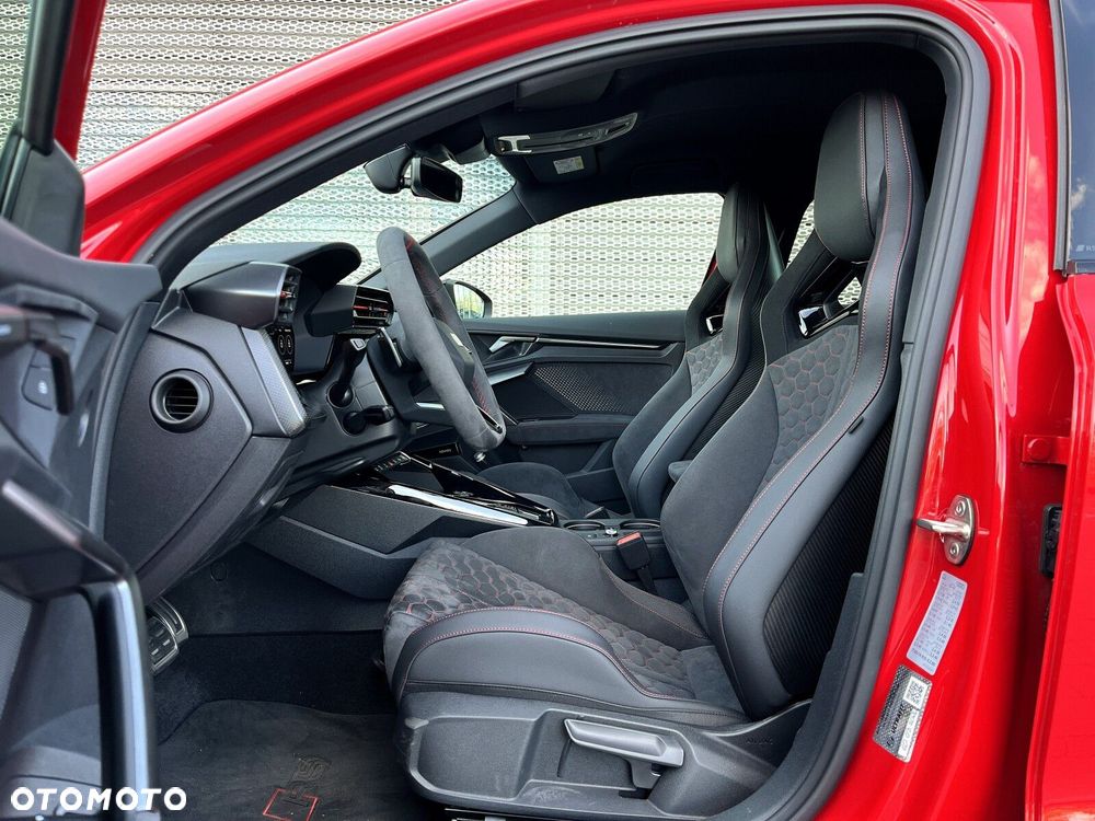 Audi RS3 Sportback - 16