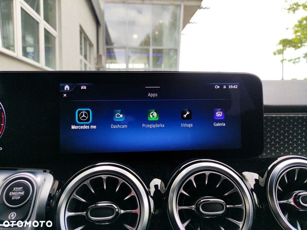 Mercedes-Benz GLB 200 Progressive 7G-DCT - 26