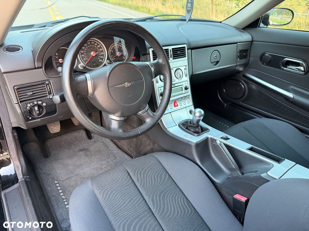 Chrysler Crossfire - 16