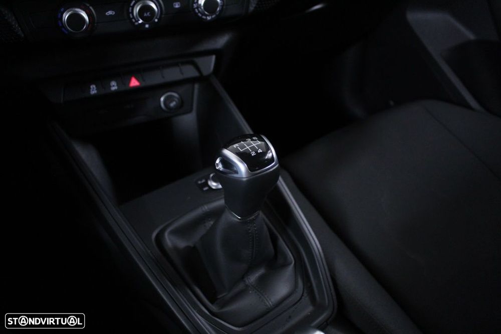 Audi A1 Sportback 25 TFSI Advanced - 32