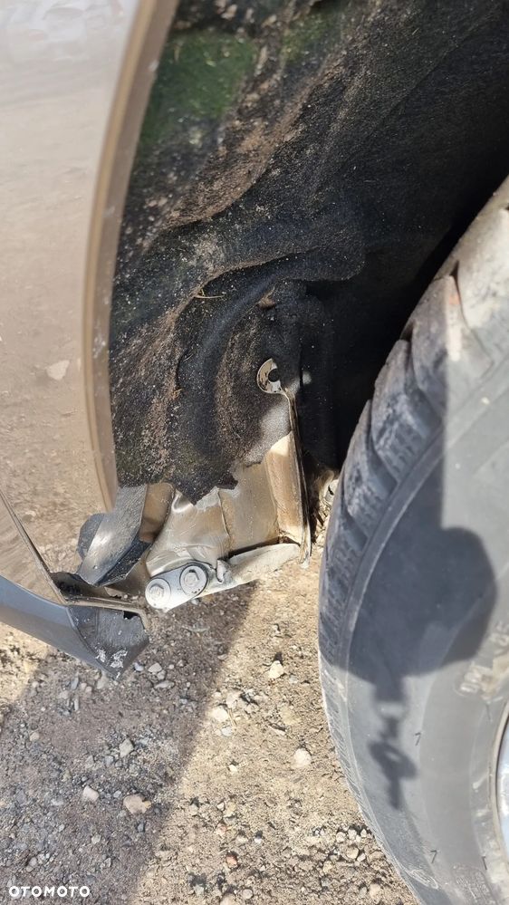 Renault Espace 1.6 TCE Initiale Paris EDC 7os - 24