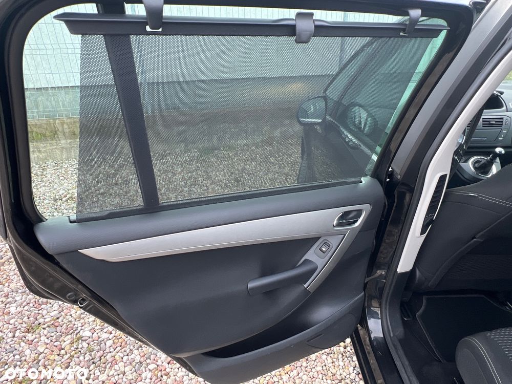 Citroën C4 Picasso - 12