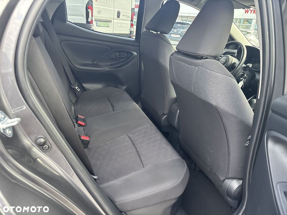 Toyota Yaris Hybrid 1.5 Style - 13
