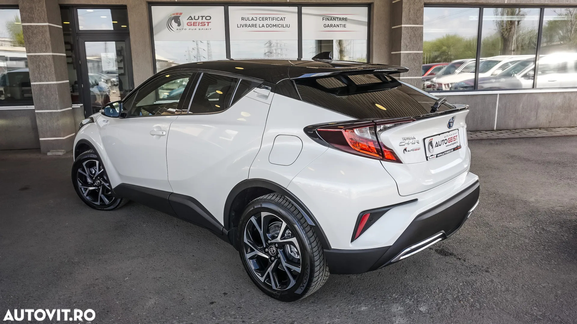 Toyota C-HR - 34