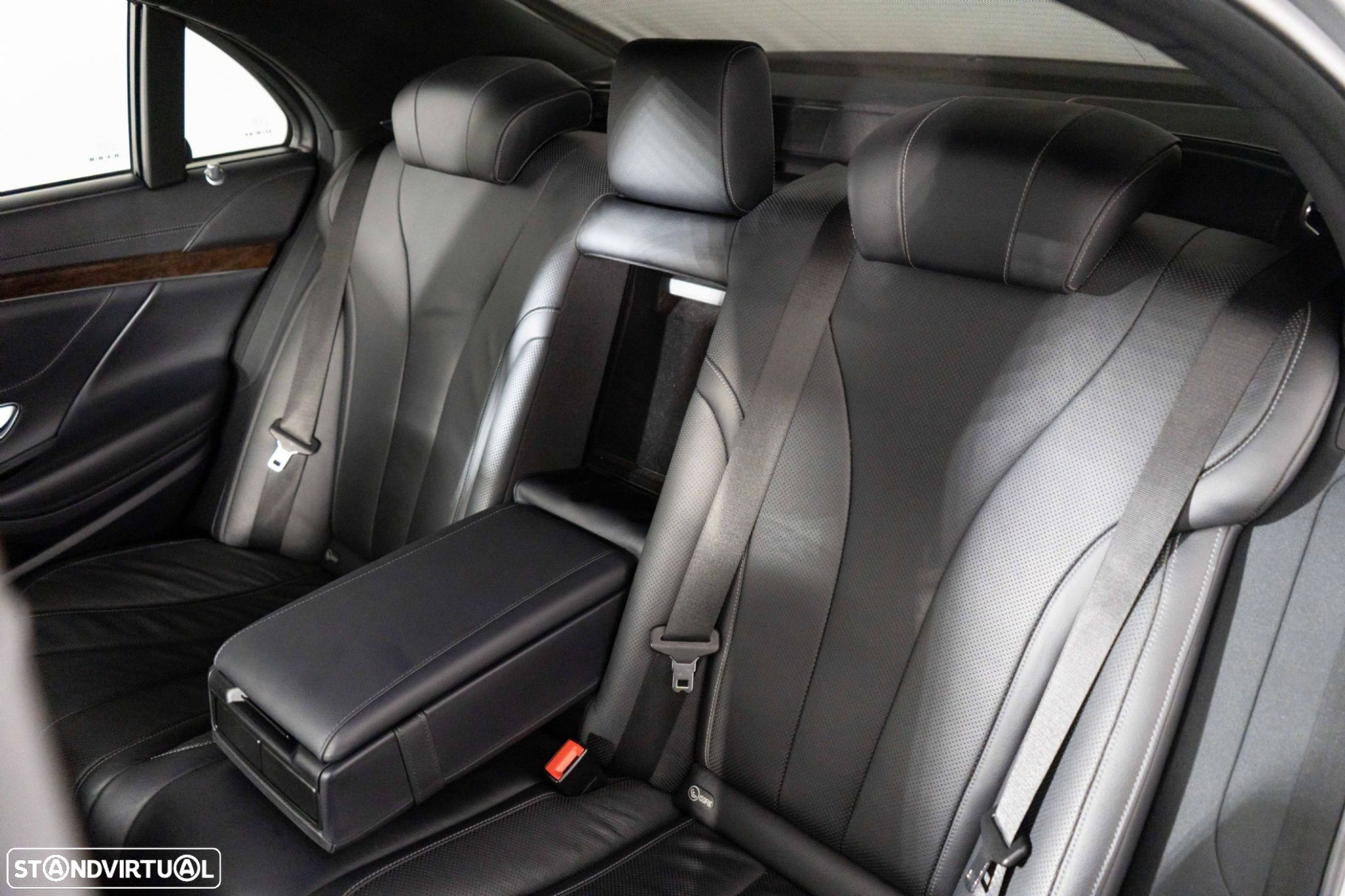 Mercedes-Benz S 300 BlueTEC Hybrid - 9
