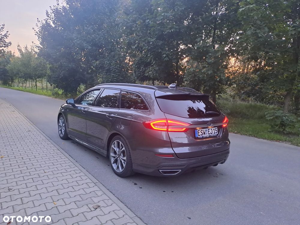 Ford Mondeo 2.0 EcoBlue ST-Line - 11