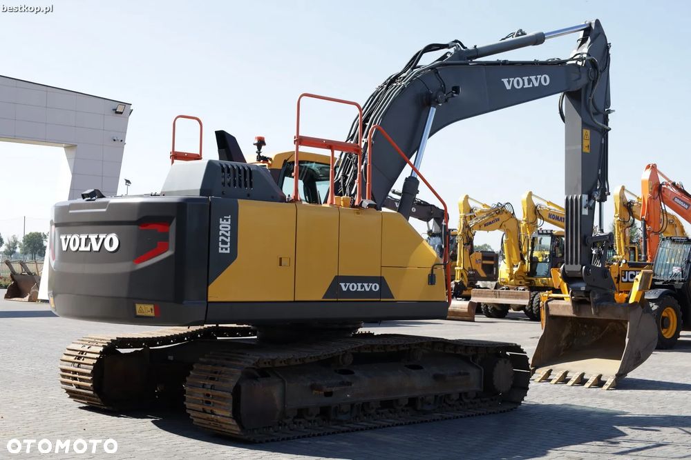 Volvo EC220EL - 9