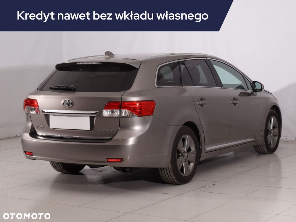 Toyota Avensis - 7