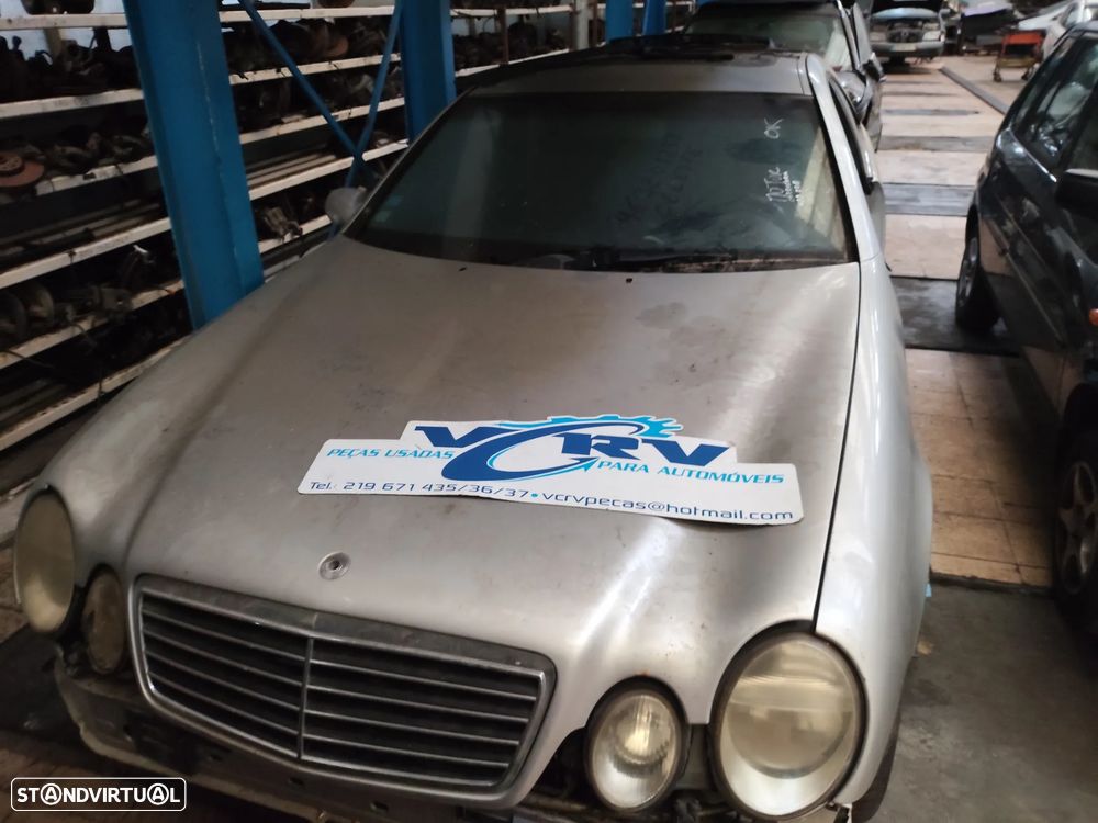 Mercedes CLK 230 Kompressor W208 - Viatura para peças - 2