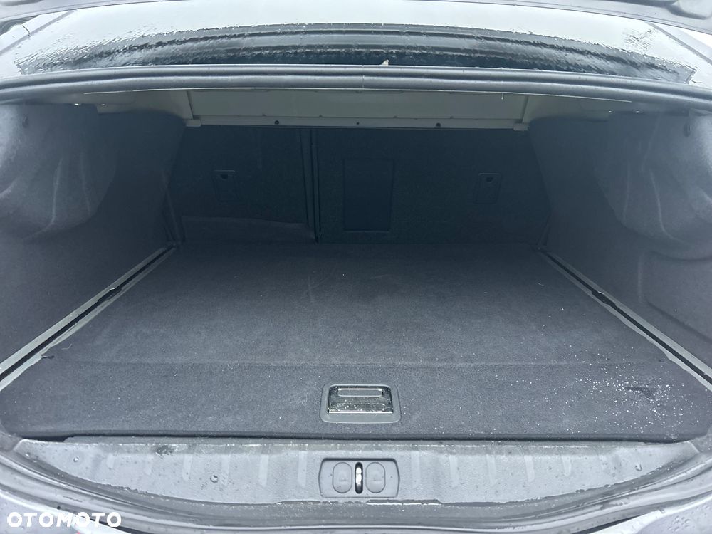 Peugeot 508 RXH 2.0 HDi HYbrid4 - 18