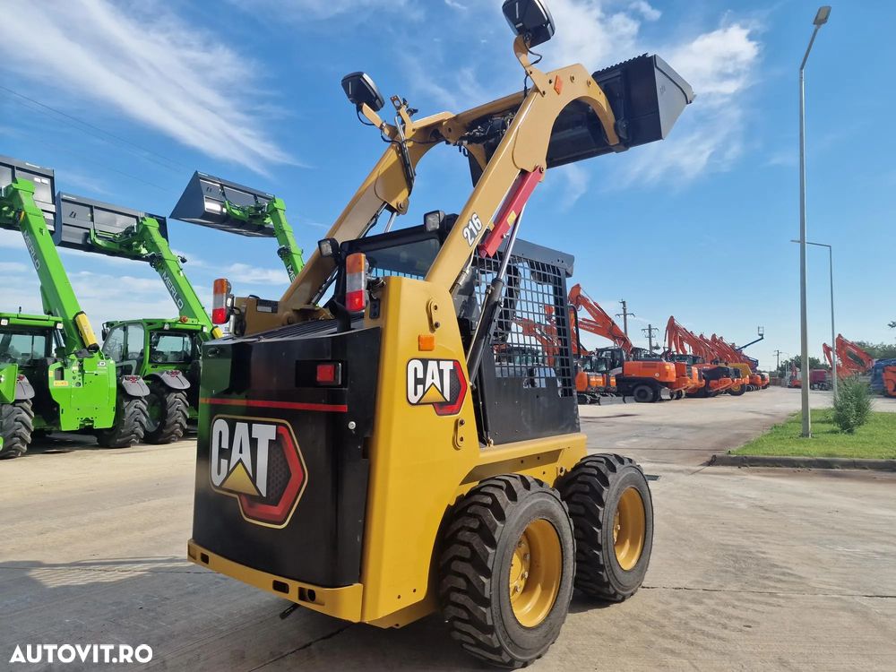 Caterpillar SKID STEER, 2024, NOU, ridica 635kg la 3,2m, cupa, 55CP, Masa operationala 2,6t, Fara usa cabina, posiblitate leasing, -PRMOTIE 36.900 EUR+Tva - 1