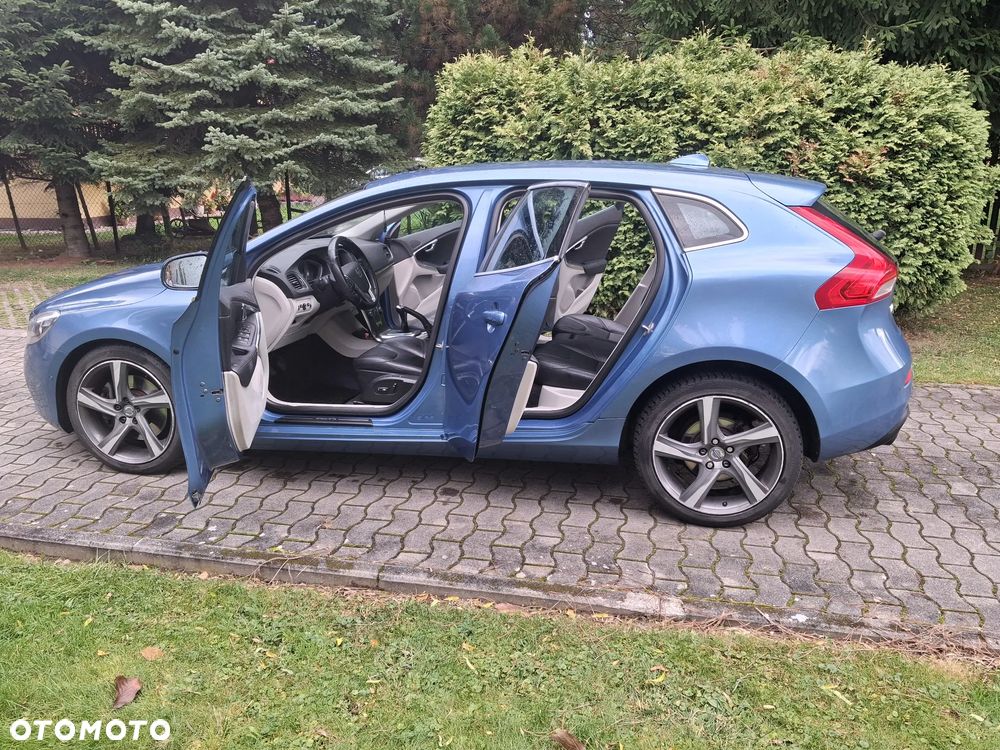 Volvo V40 - 9