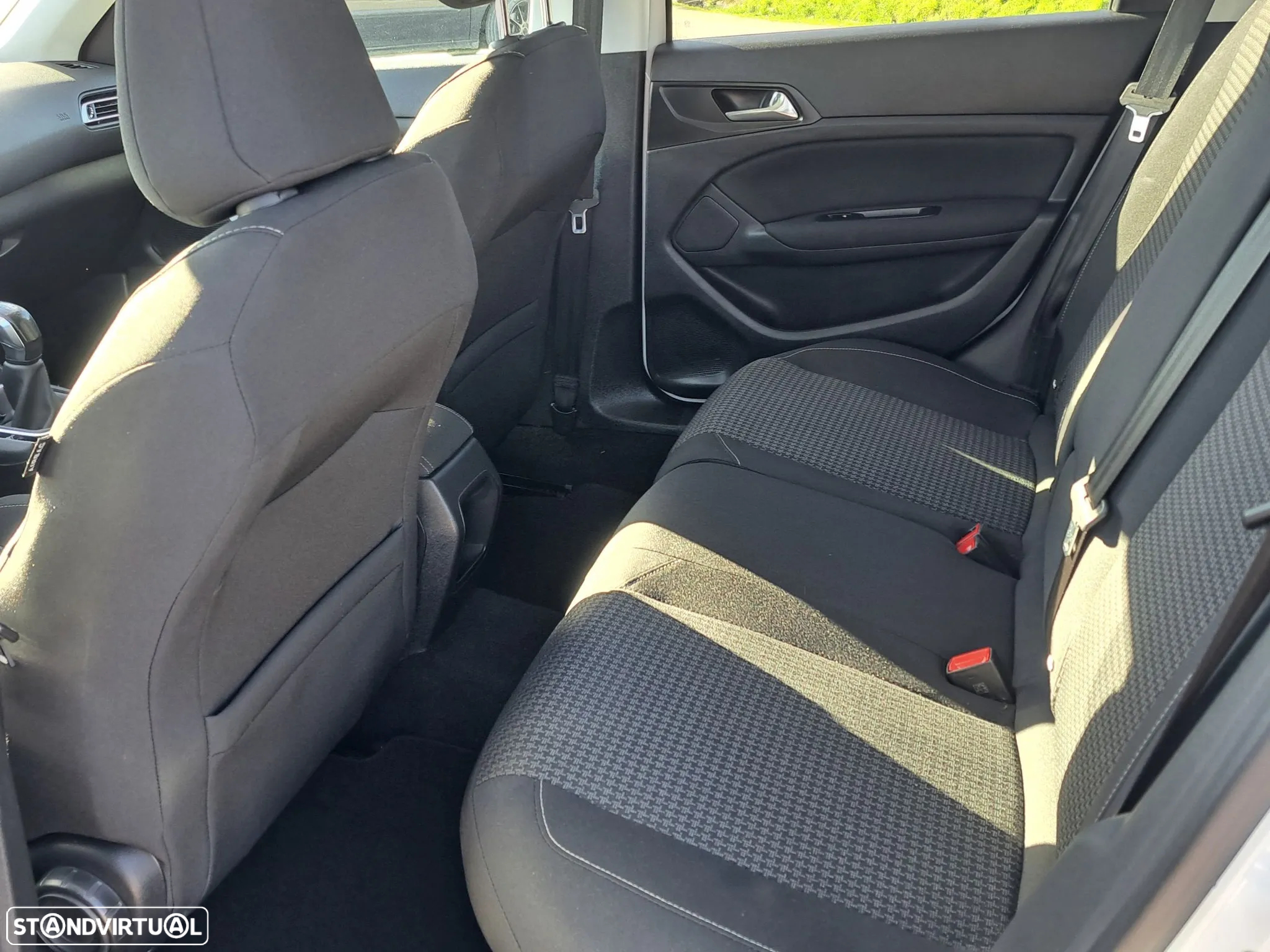 Peugeot 308 SW 1.6 BlueHDi Style - 9