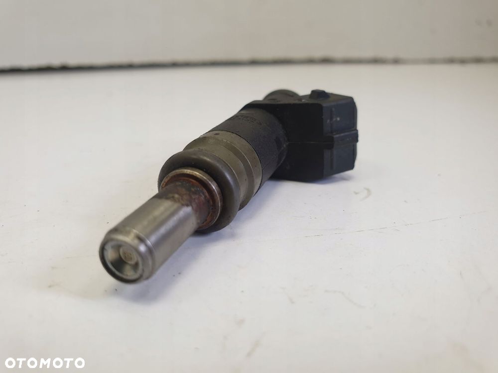 WTRYSKIWACZ BMW E90 E91 E87 2.0 B _ 7506158 - 4