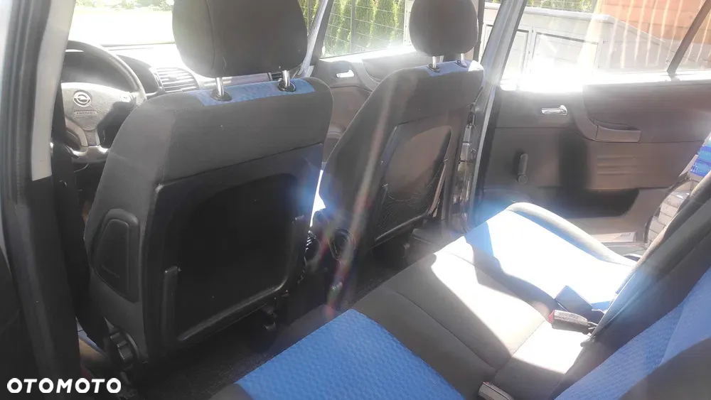 Opel Zafira 1.8 - 4