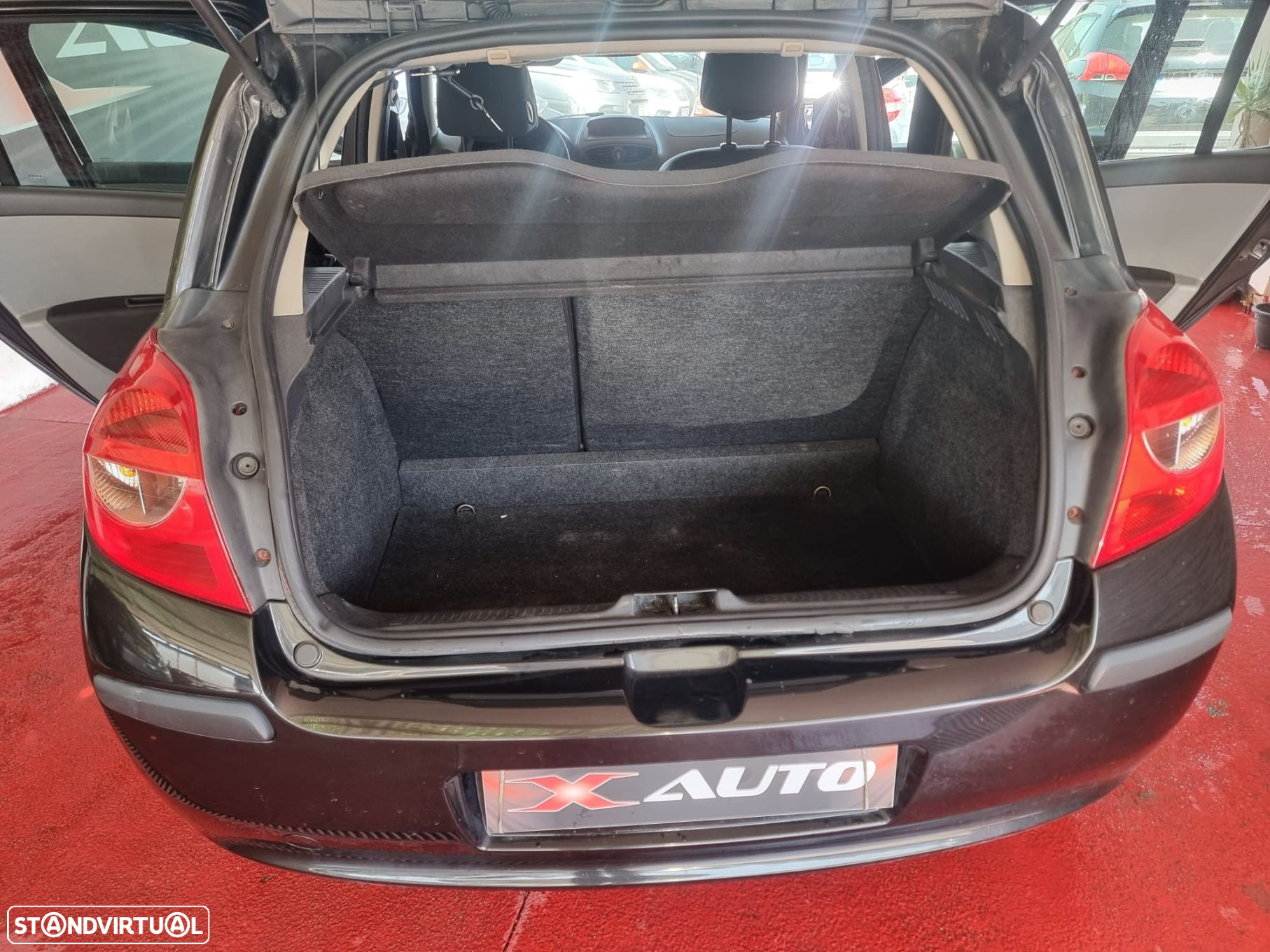 Renault Clio 1.2 16V Confort - 19