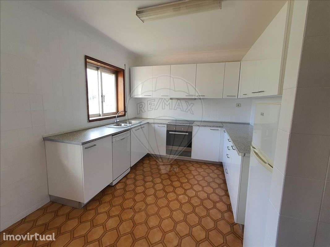 Moradia T3 para venda - Grande imagem: 2/9