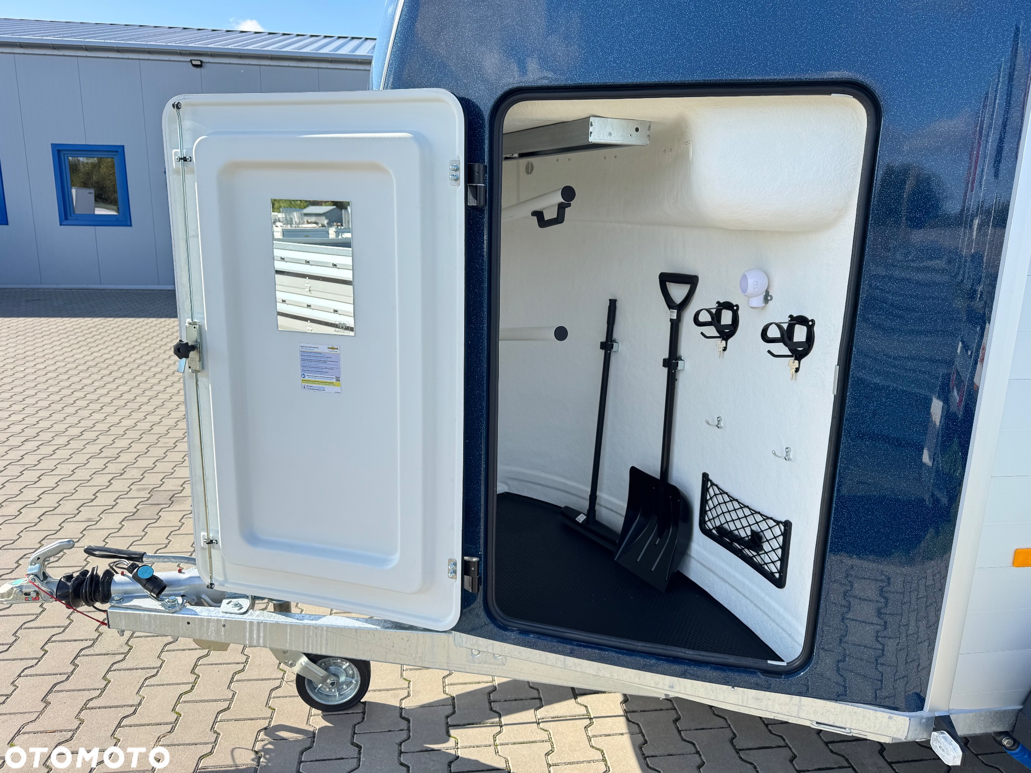 Humbaur Pegasus 2400 | siodlarnia, DMC 2400kg, przyczepa do przewozu 2 koni - 9