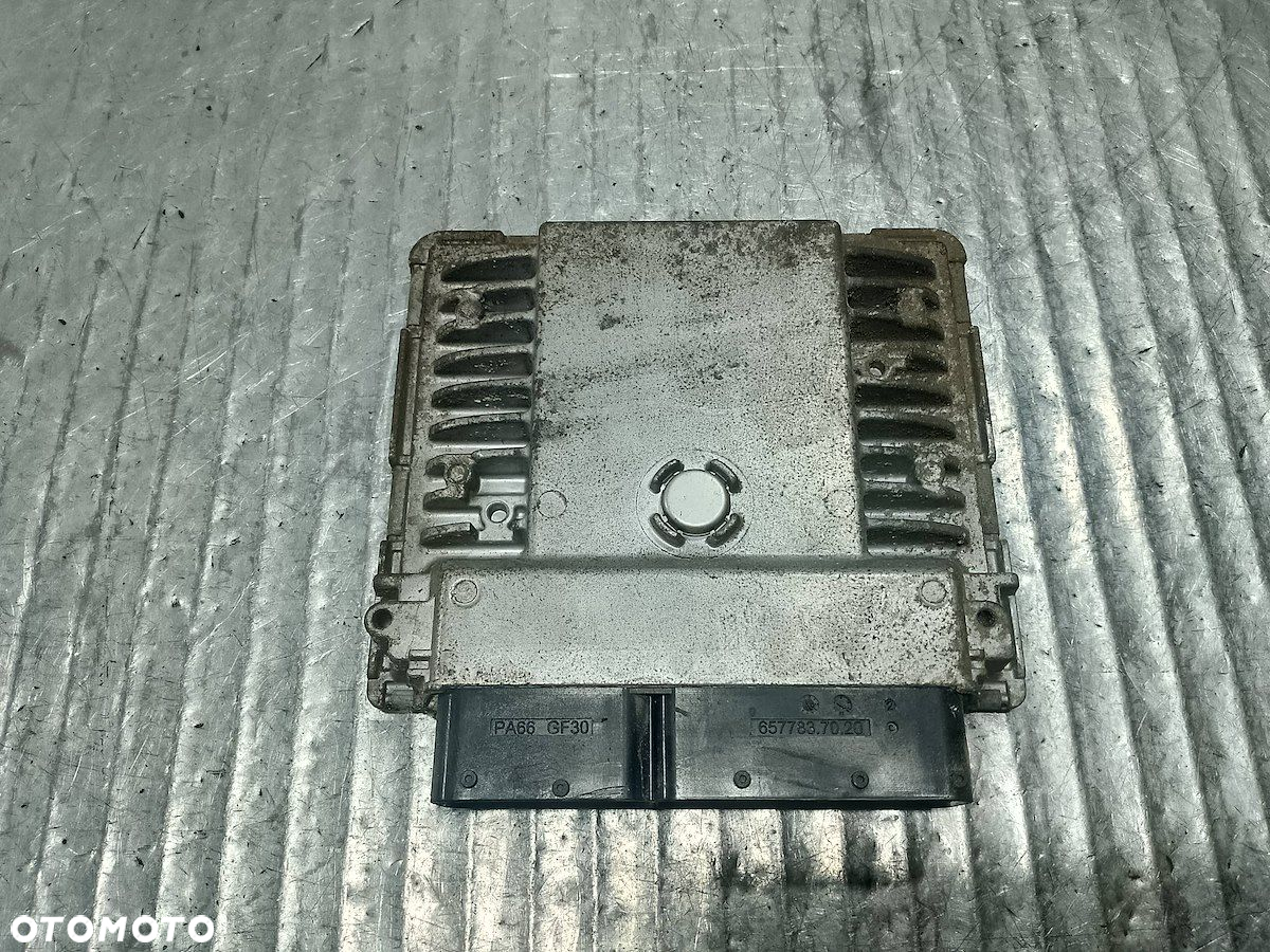 KOMPUTER, STEROWNIK SKODA FABIA II LIFT 03F906070AM 5WP44630 1.2 TSI - 6