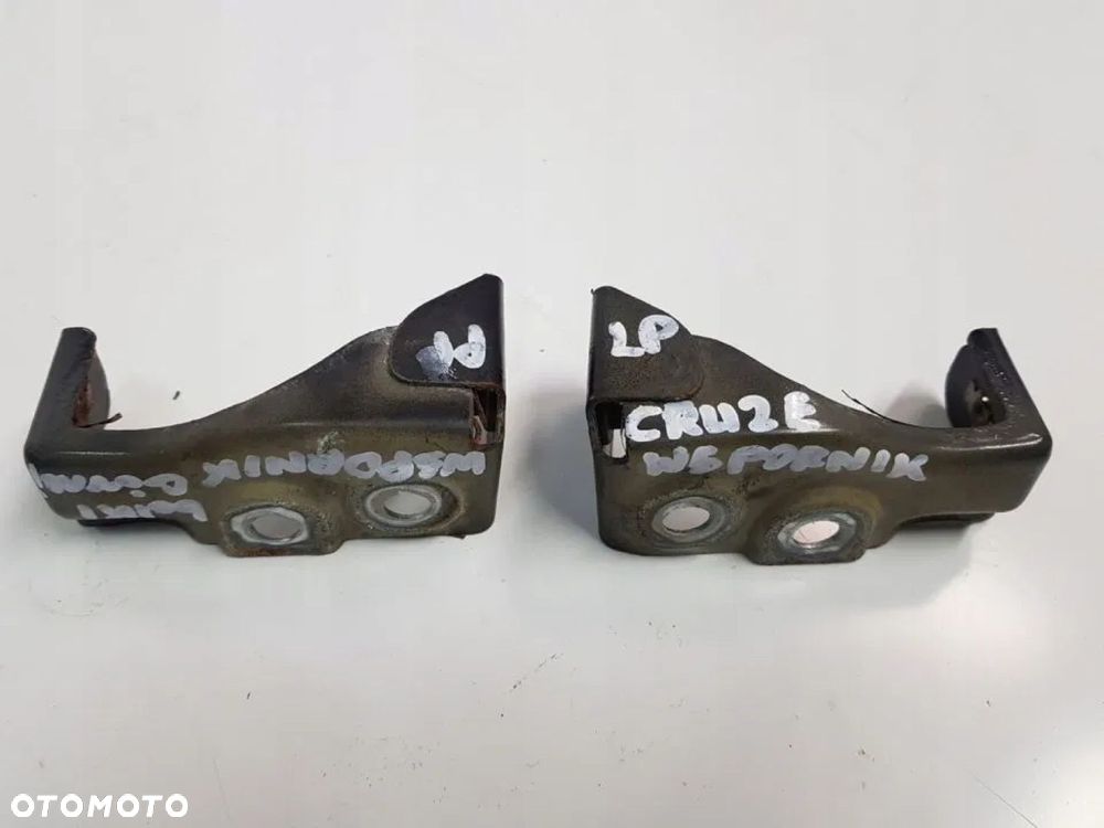 UCHWYT MOCOWANIE WSPORNIK GÓRNY BELKI CRUZE PRZÓD - 1