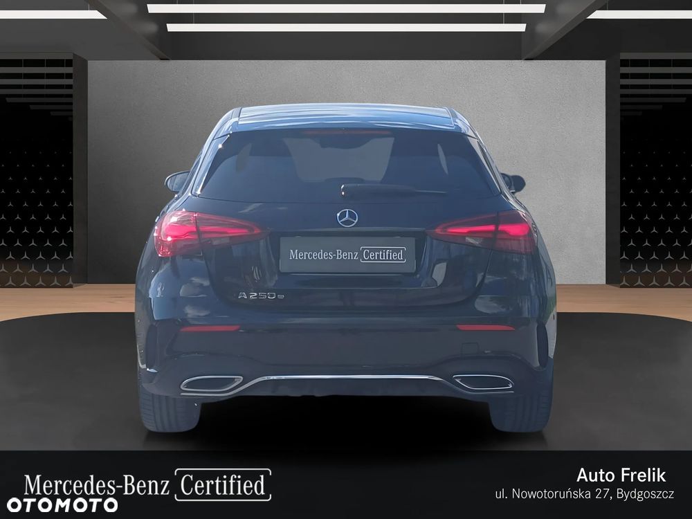 Mercedes-Benz Klasa A 250 e PHEV AMG Line 8G-DCT - 4