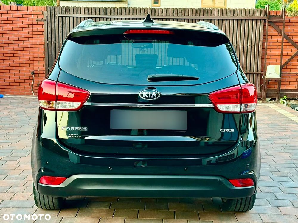 Kia Carens 1.7 CRDi Business Line 7os - 33