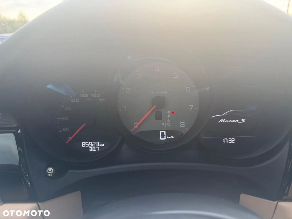 Porsche Macan S - 18