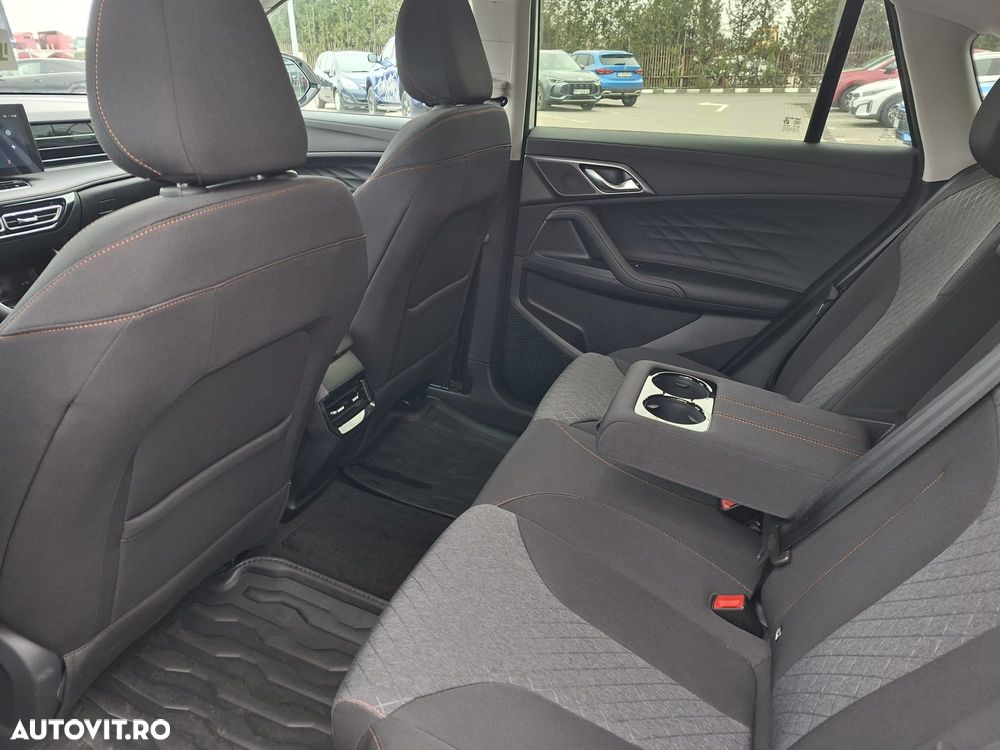 MG EHS 1.5 T-GDi AT PHEV Excite - 17