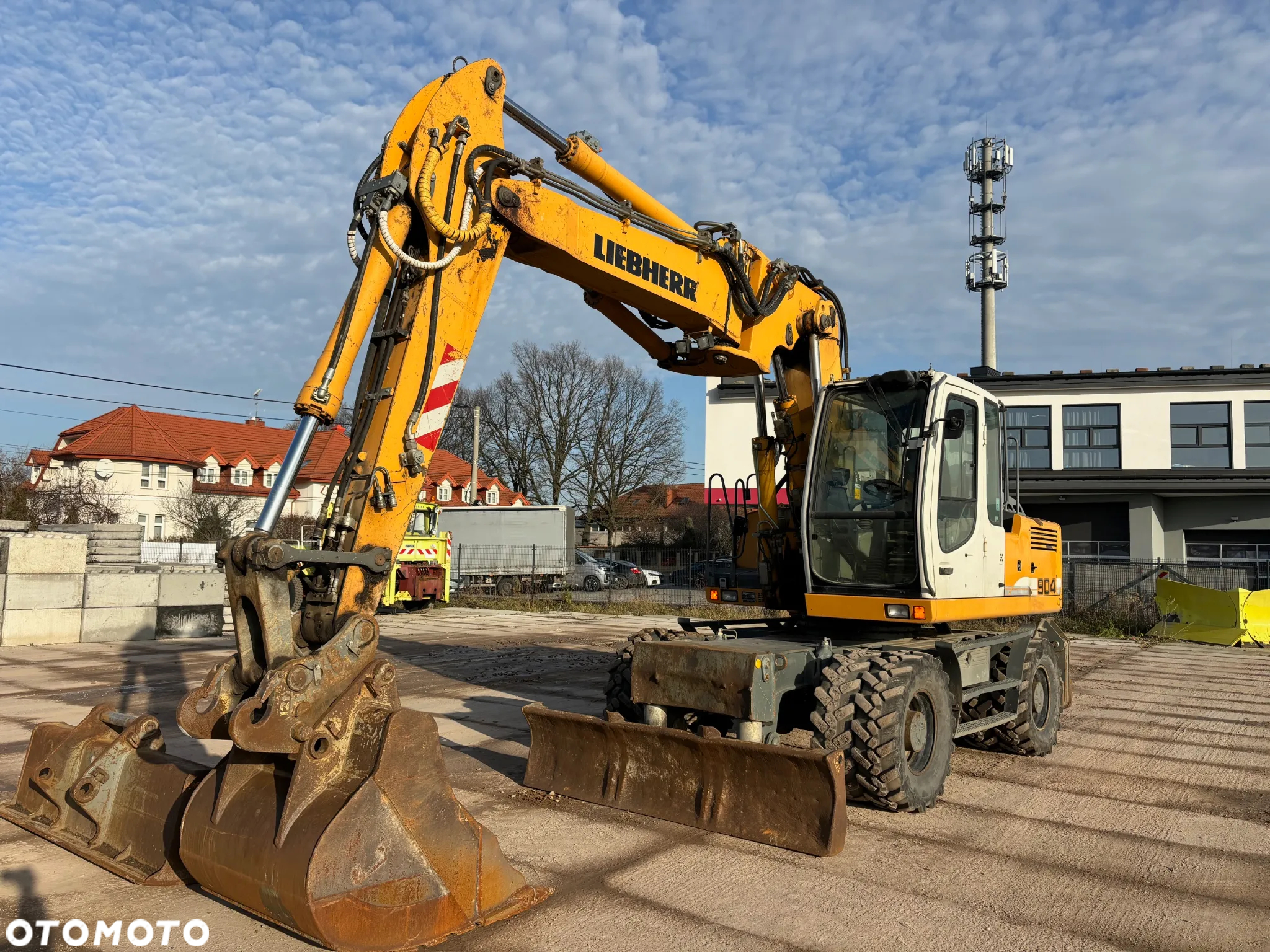 Liebherr A 904 C Litronic /Ramię 3 razy łamane / 2 ramię dodatkowo skrętne / PIĘKNA MASZYNA - 7