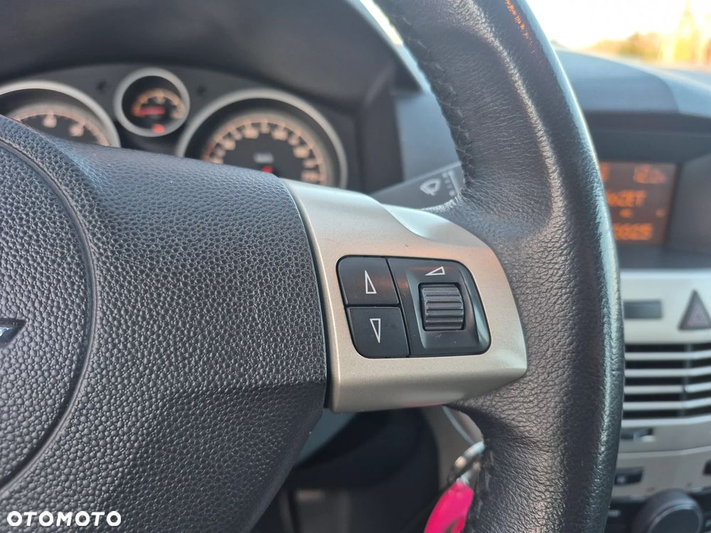 Opel Astra 1.4 Enjoy - 12