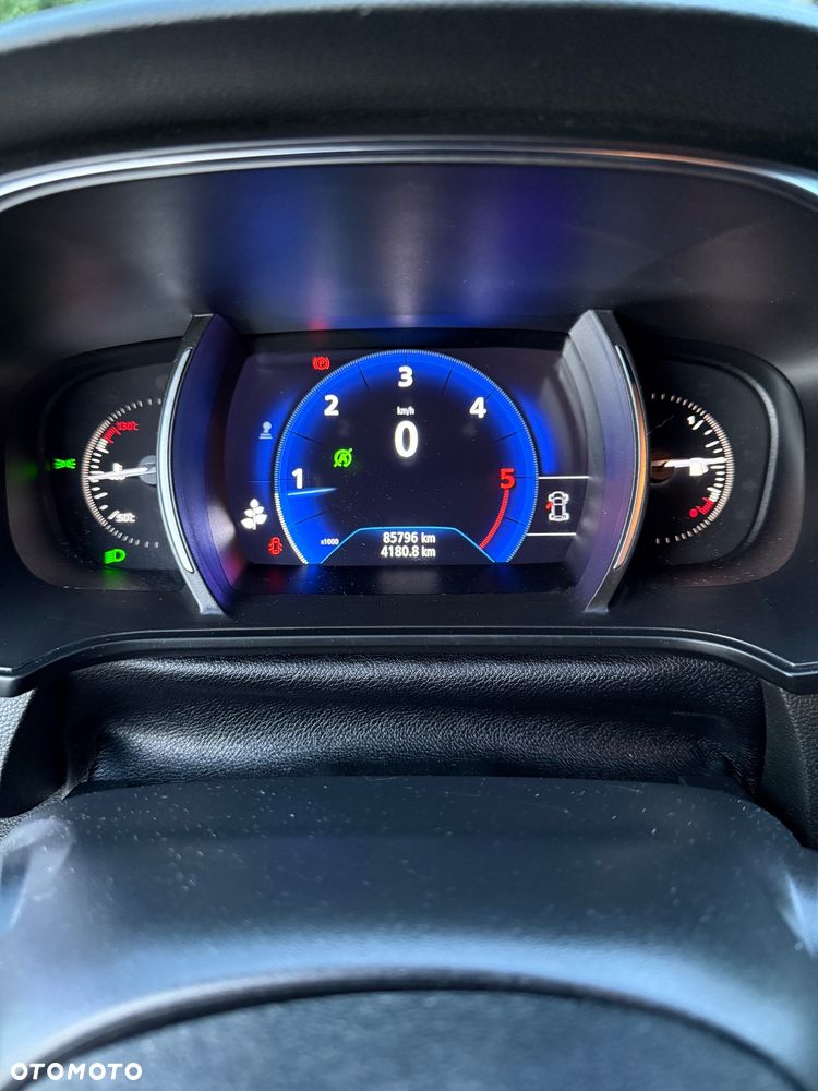 Renault Megane 1.5 Blue dCi Intens - 16