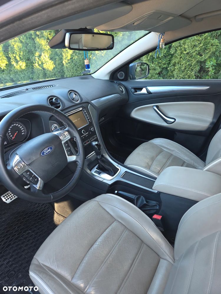 Ford Mondeo - 8