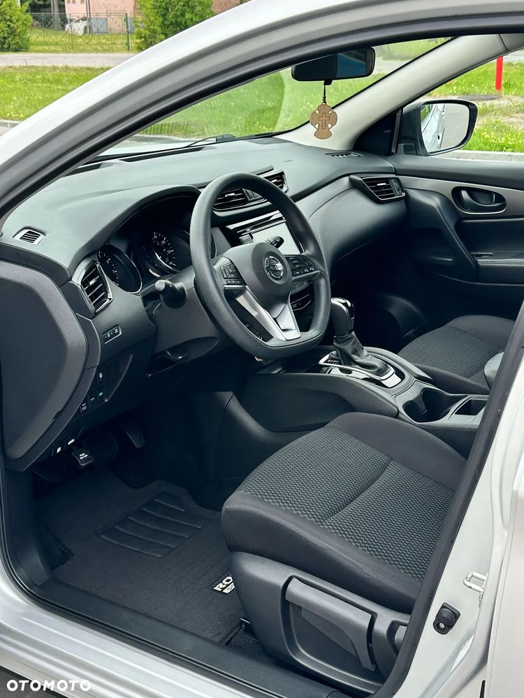 Nissan Rogue - 17
