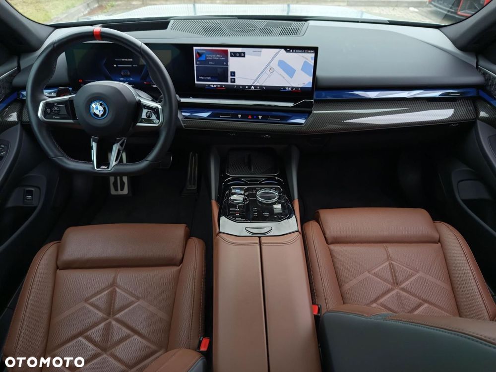 BMW i5 - 15