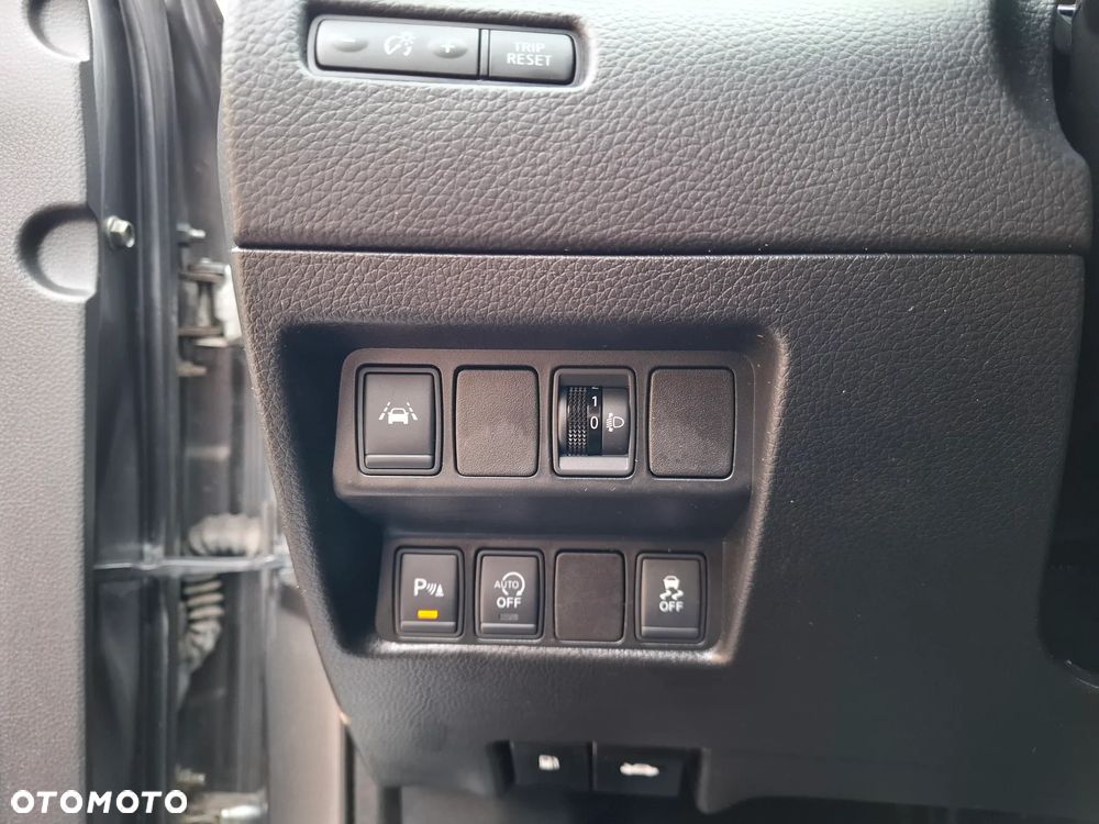 Nissan Qashqai 1.2 DIG-T Acenta EU6 - 12