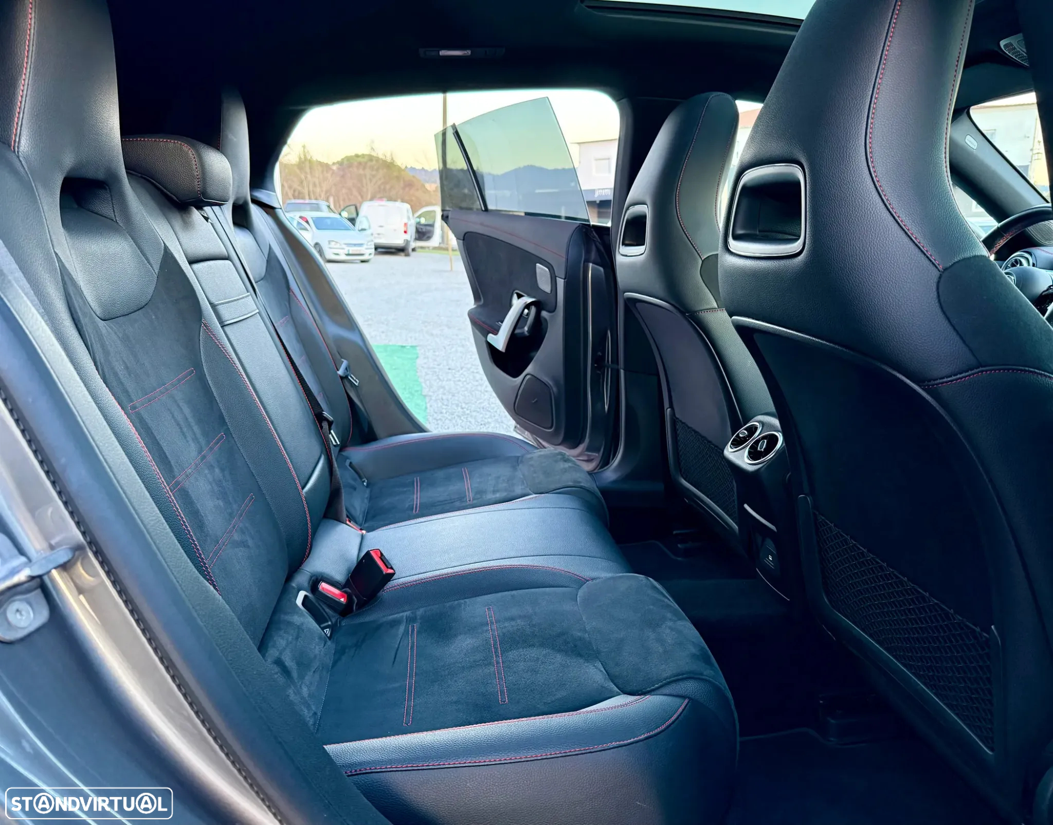 Mercedes-Benz CLA 180 d Shooting Brake AMG Line Aut. - 19