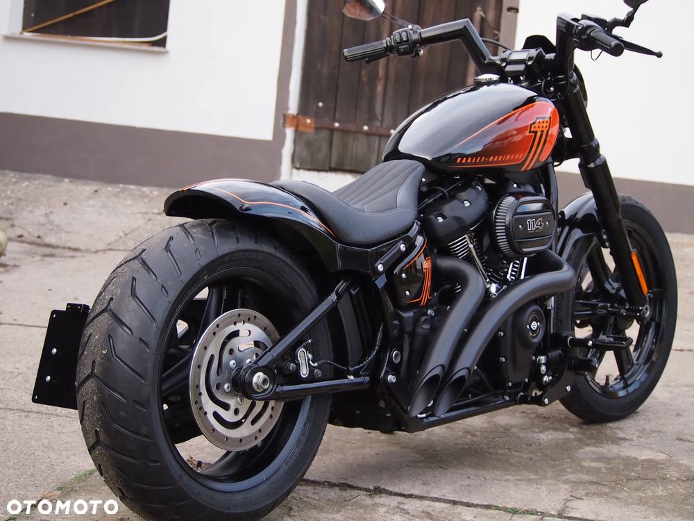 Harley-Davidson Softail Custom - 17
