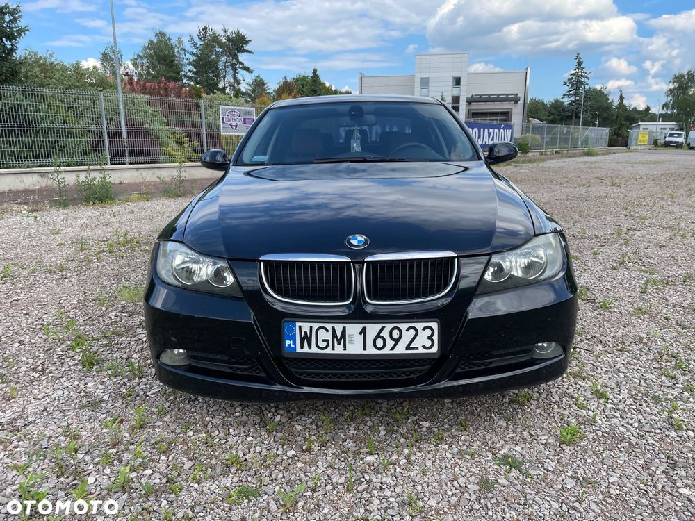 BMW Seria 3 318d - 3