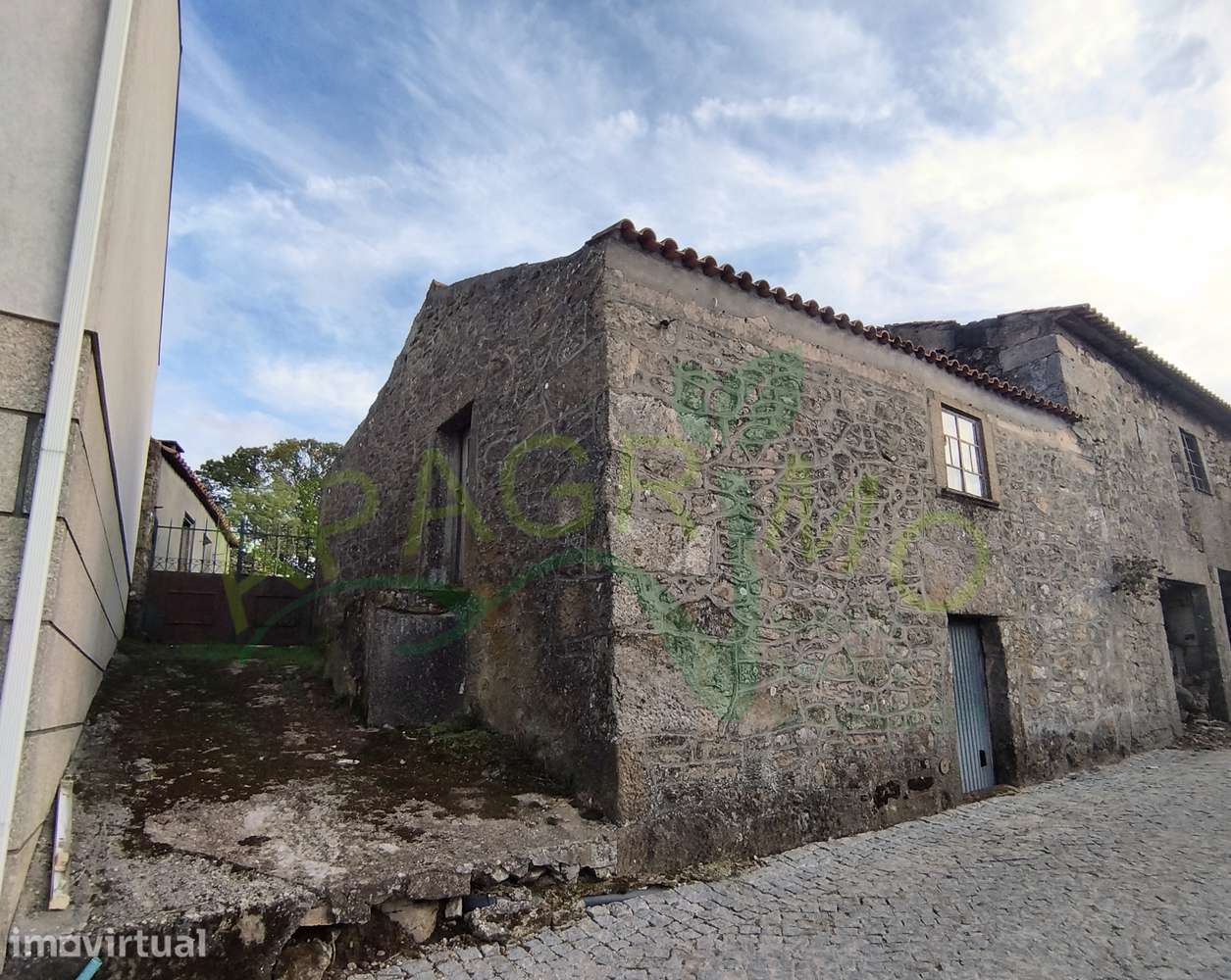 Moradia para reconstrução no centro de Penedono - Grande imagem: 3/12
