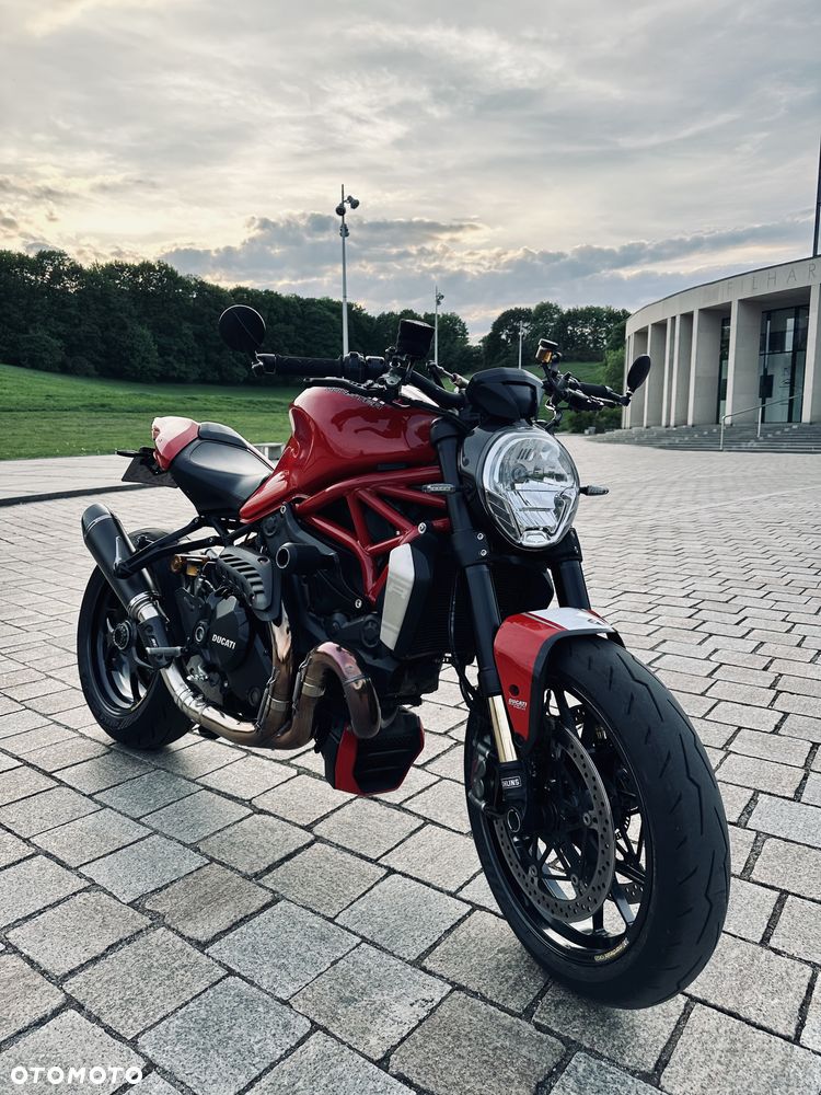 Ducati Monster - 11