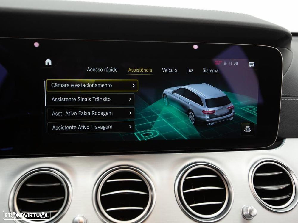 Mercedes-Benz E 300 de 4Matic 9G-TRONIC AMG Line - 34