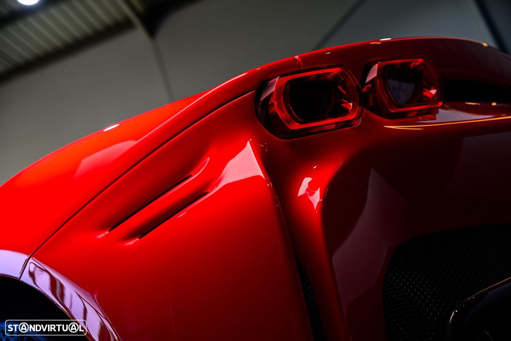 Ferrari SF90 Stradale - 10