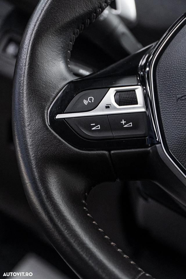 Peugeot 3008 PureTech 130 Stop & Start Allure - 18