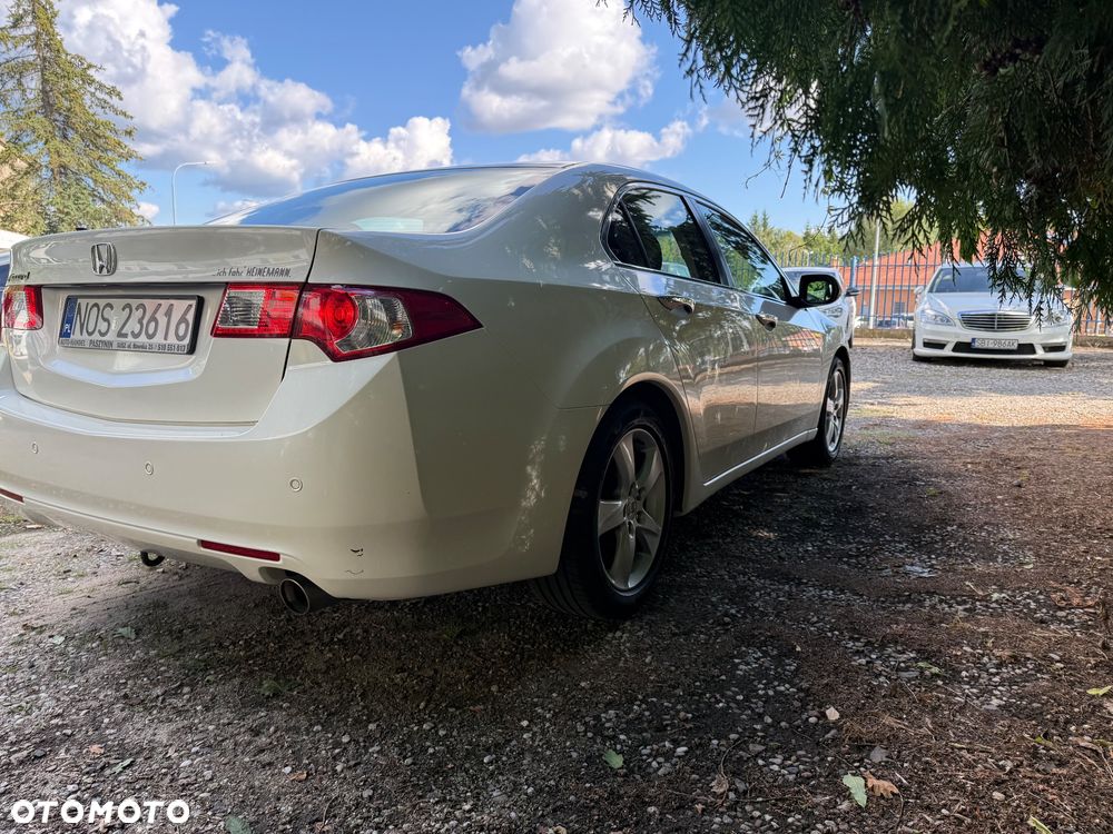 Honda Accord 2.0 Executive - 27