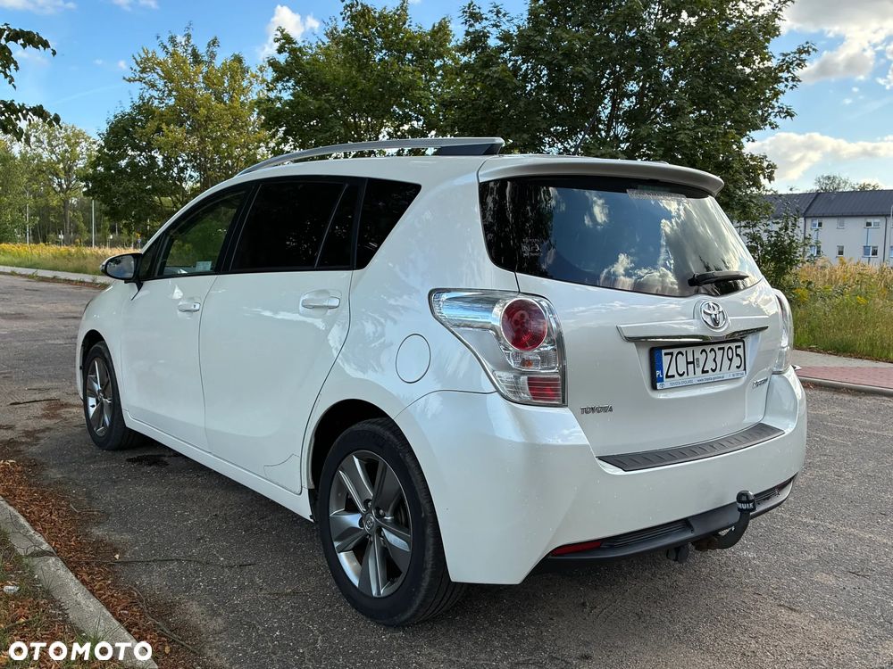 Toyota Verso 1.8 Premium EU5 7os - 5