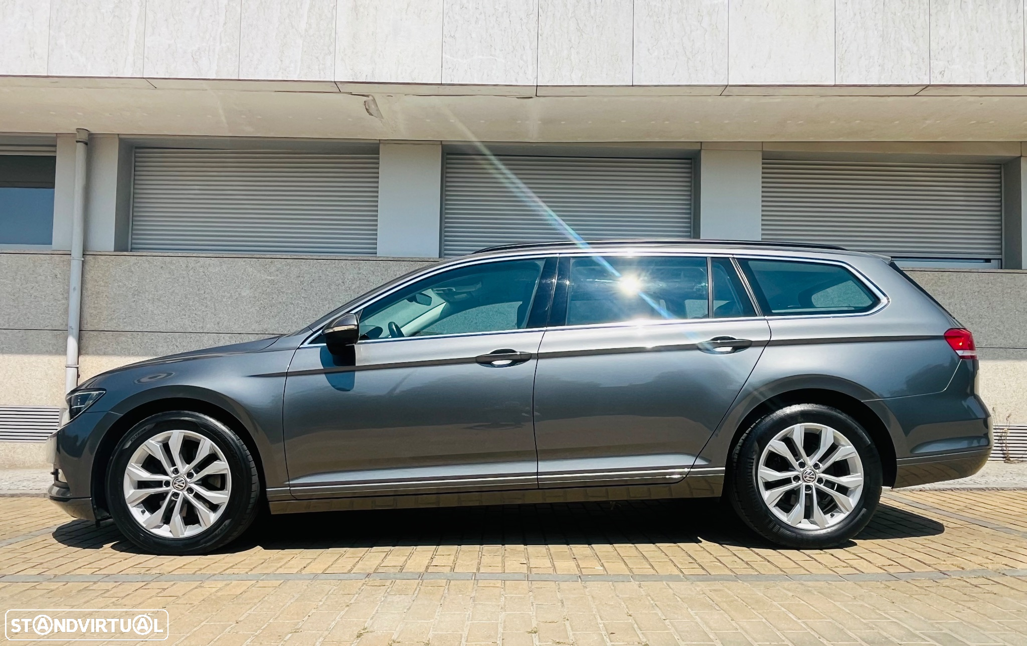VW Passat Variant 2.0 TDi Confortline - 13