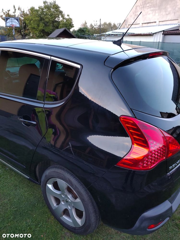 Peugeot 3008 2011