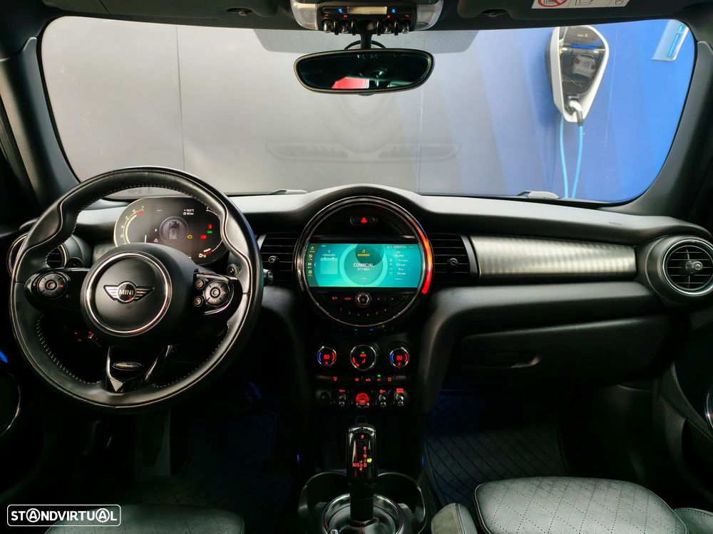 MINI 5 Portas Cooper SD Auto Desportiva - 36