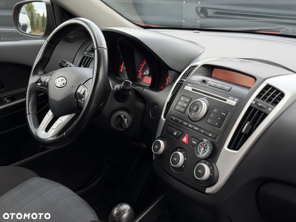 Kia Ceed Cee'd 1.4 Comfort - 25