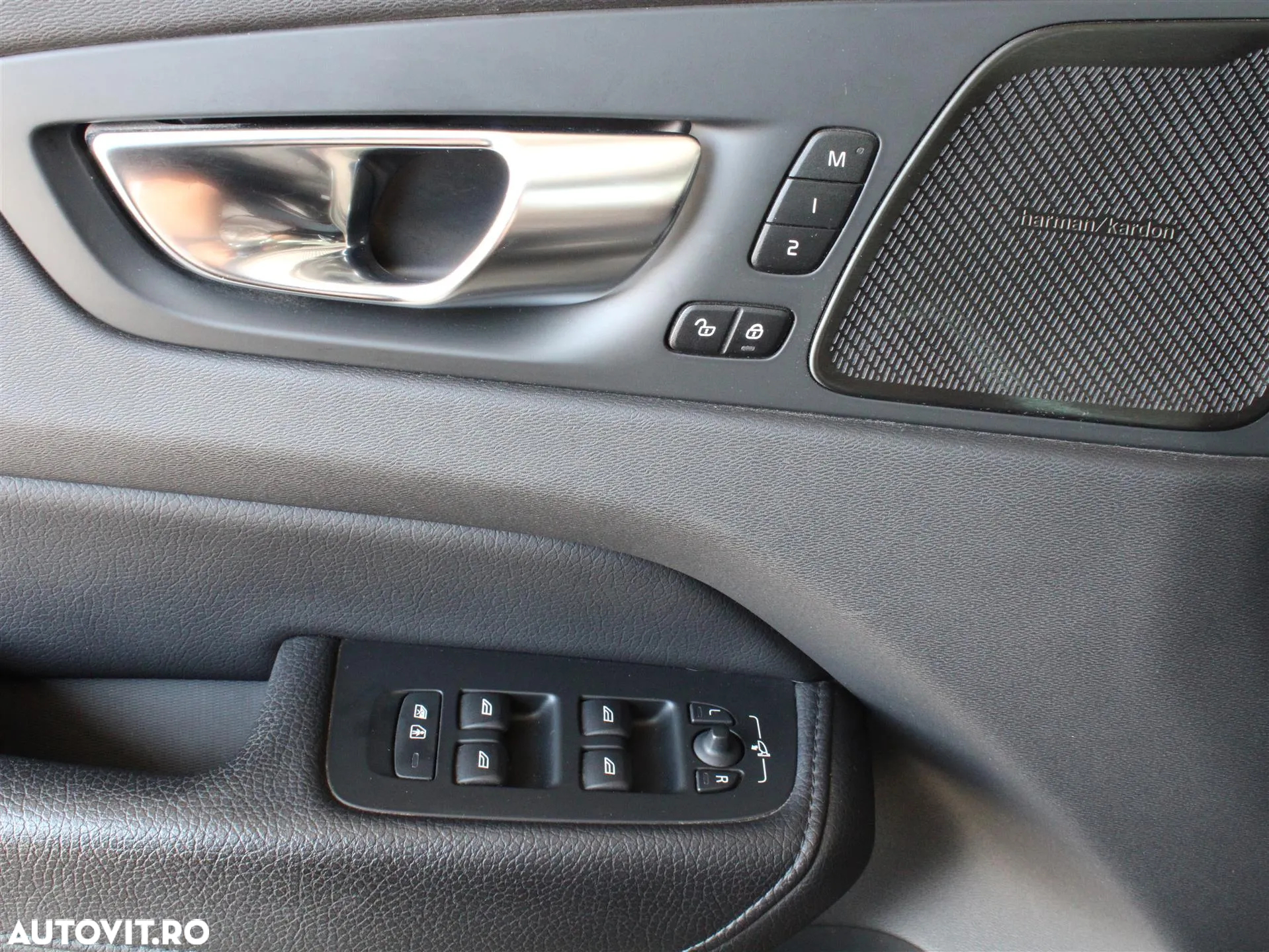 Volvo XC 60 B5 D AWD Geartronic Inscription - 9